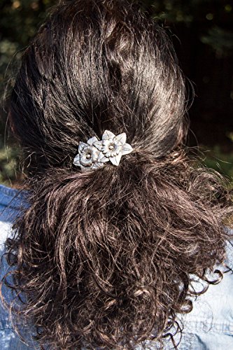 מחזיק קוקו, אביזר לשיער, עניבת שיער לנשים, עיצוב נרקיס, בעבודת יד בארצות הברית מאת אוברון דיזיין