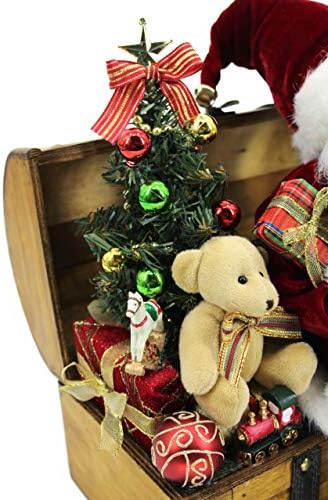 אוסף Windy Hill 12 x 12 x 12 סנטה חג המולד האתני על חזה עץ עמוס בצעצועים 169010A