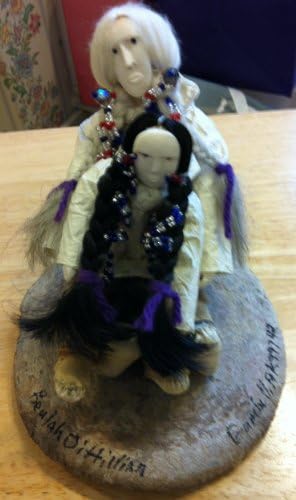 בובה ילידת אלסקה מאת Beulah Oittilliah