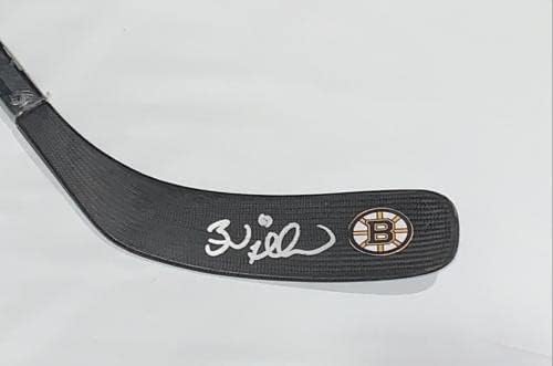 בראד מרצ'נד חתם על מקל הוקי בגודל מלא בוסטון ברוינס PSA COA - מקלות NHL עם חתימה