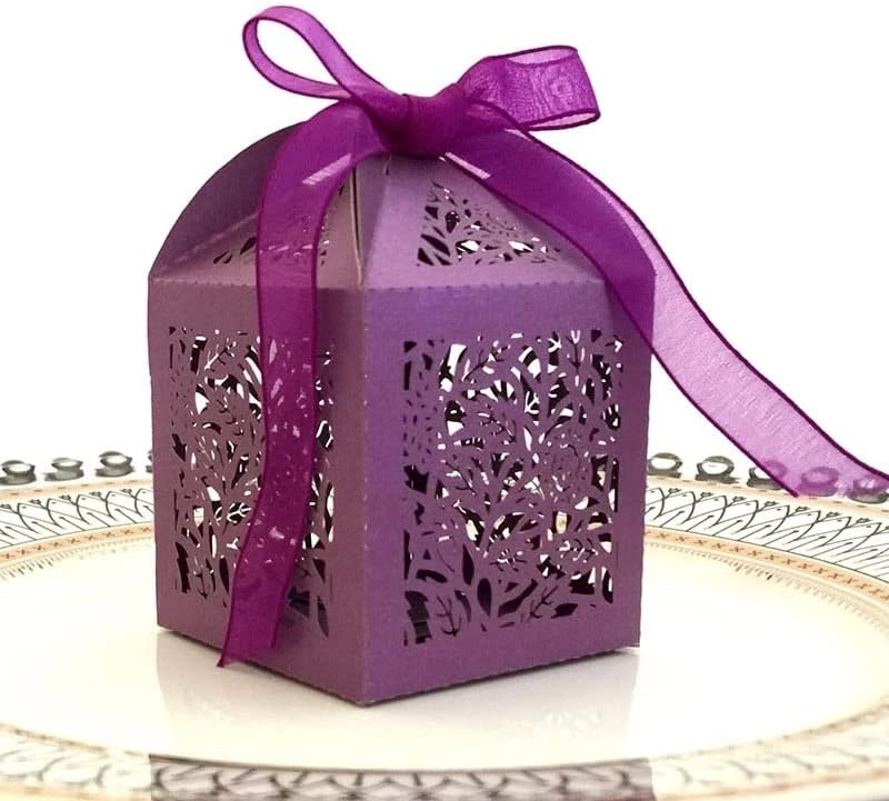Zjhyxyh 50 pcs חלול פרח ורד לטובת מתנות קופסאות ממתקים עם סרט מסיבת חתונה מותאמת אישית