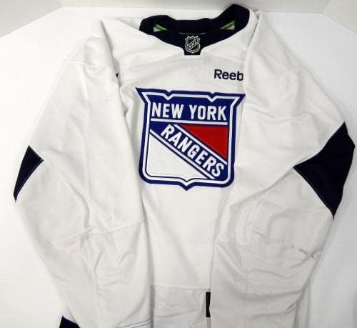 משחק ריינג'רס בניו יורק השתמש בתרגול לבן ג'רזי ריבוק 58 DP32406 - משחק משומש גופיות NHL