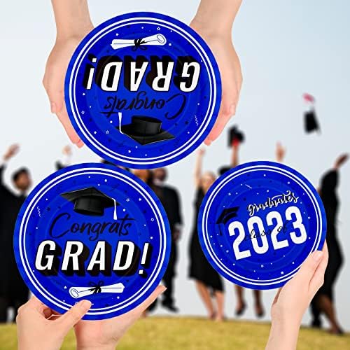 Dylives 100 חבילות למסיבת סיום צלחות חד פעמיות, כיתה של 2023 מזל טוב צלחות נייר ללימודי סיום לימודים במכללה